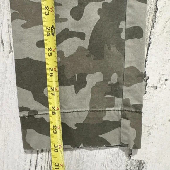 ATM Anthony Thomas Camo Cargo‎ Army Green Women's Khakis Size 28 - Picture 12 of 13